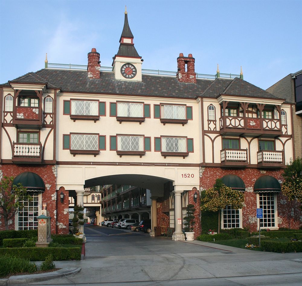 Anaheim Camelot Inn & Suites Esterno foto