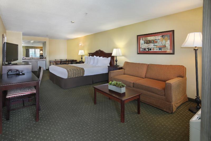 Anaheim Camelot Inn & Suites Esterno foto